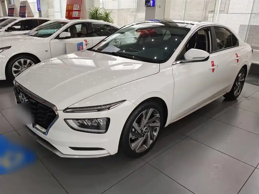 Hyundai Mistra 2022