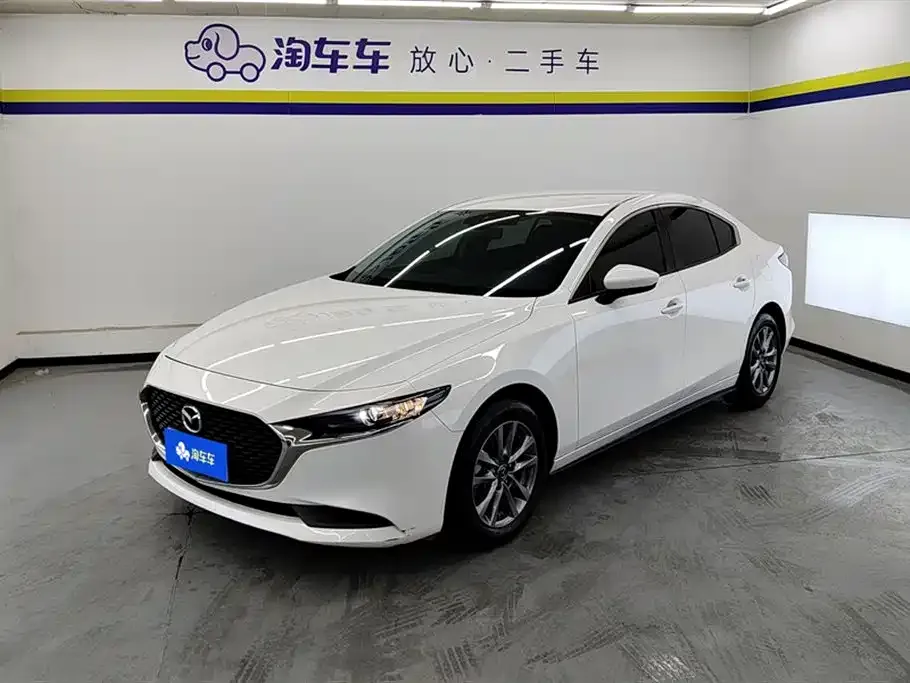 Mazda 3 Axela 2022