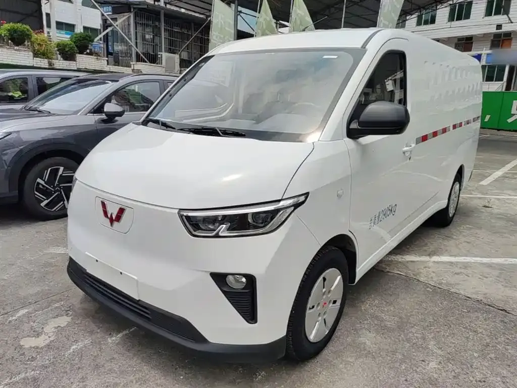 Wuling Yangguang 2025