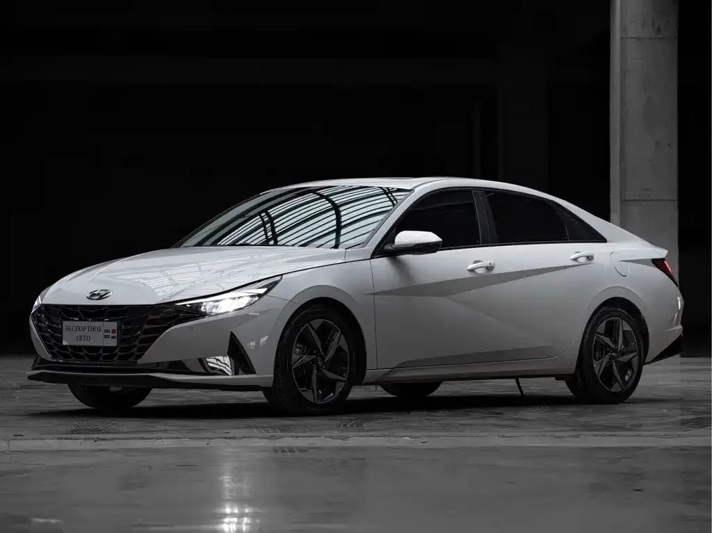 Hyundai Elantra 2022