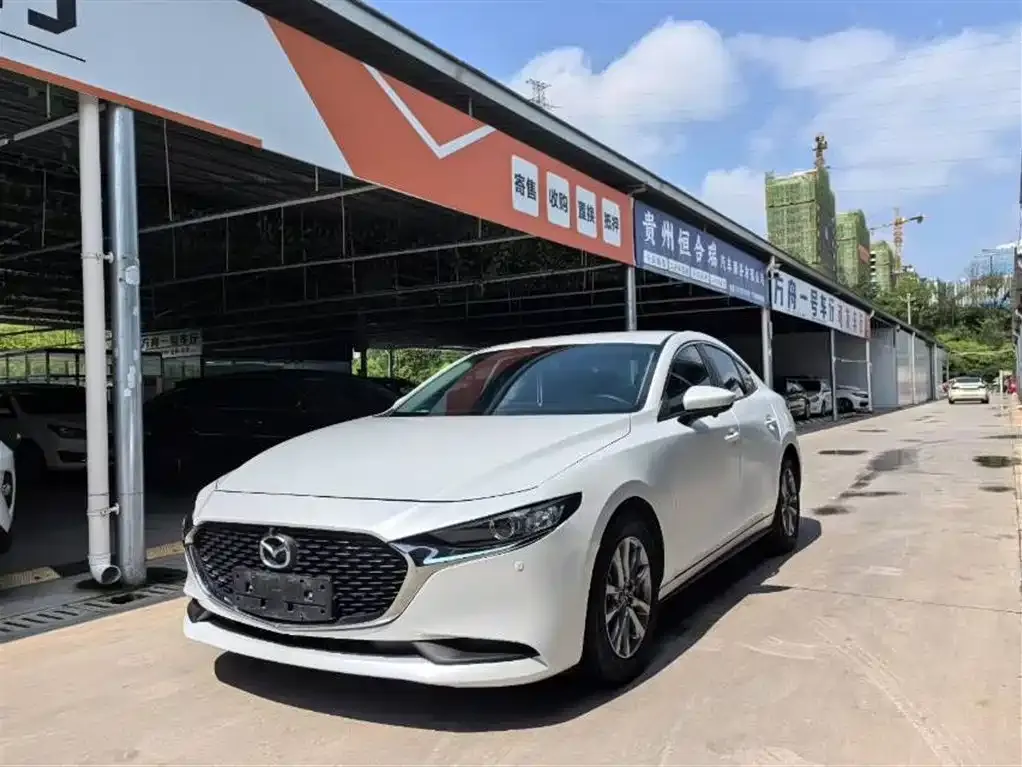 Mazda 3 Axela 2022