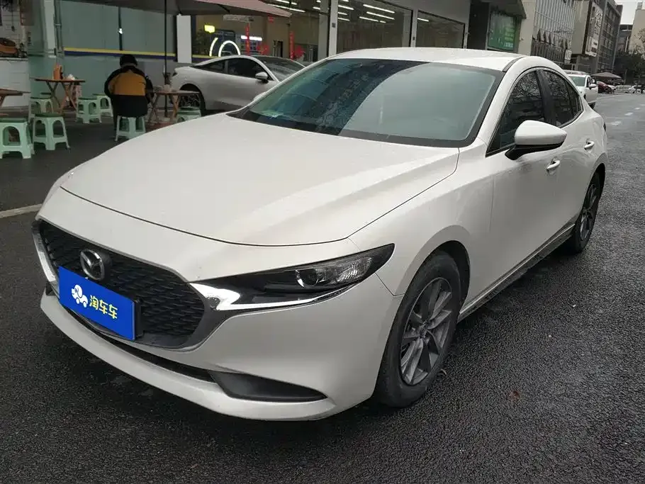 Mazda 3 Axela 2022
