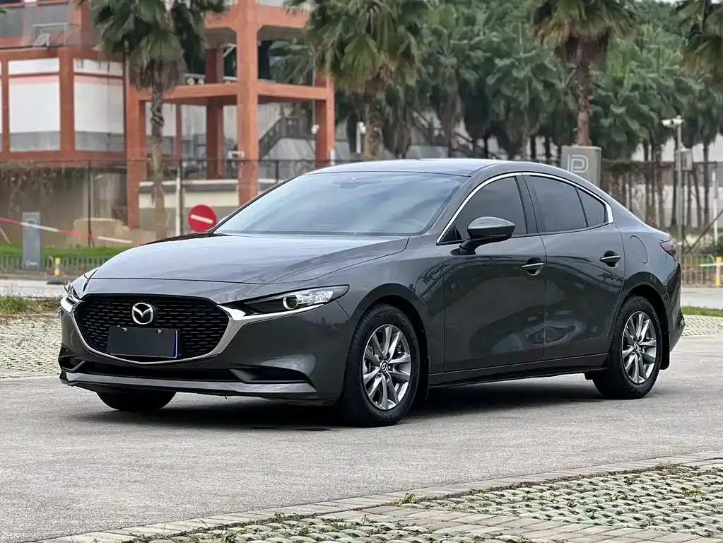 Mazda 3 Axela 2022