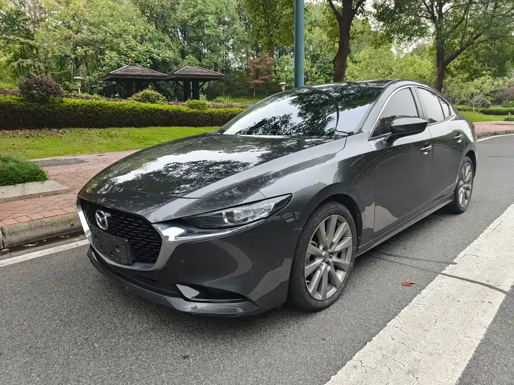 Mazda 3 Axela 2023