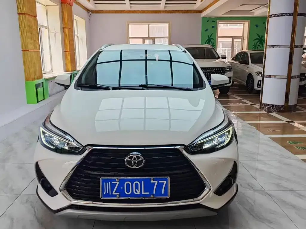 Toyota Yaris L 2022