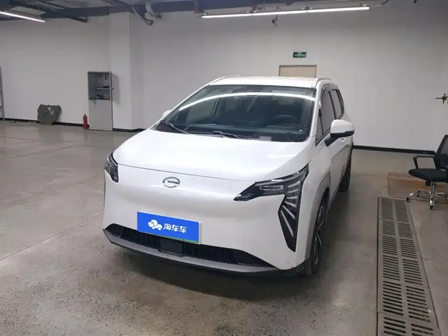 Aion Y 2025
