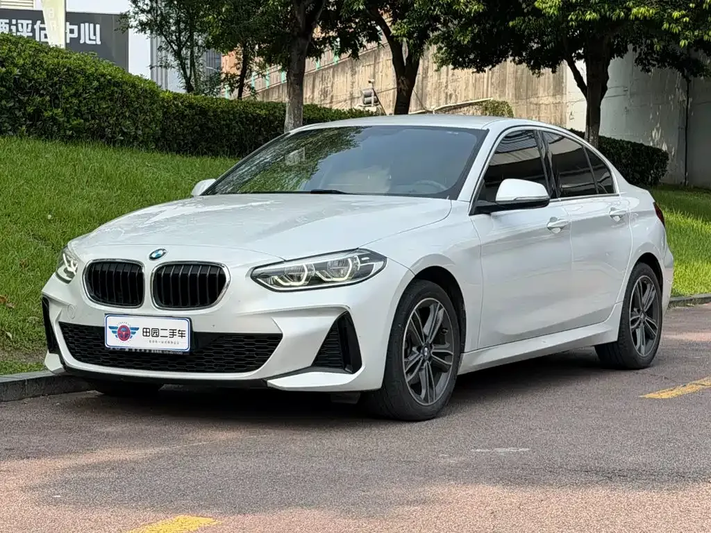 BMW 1 Series 2022