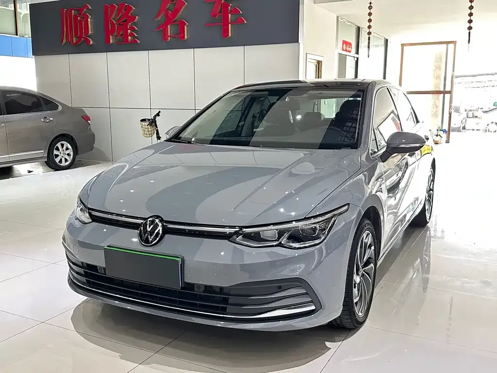 Volkswagen Golf 2024