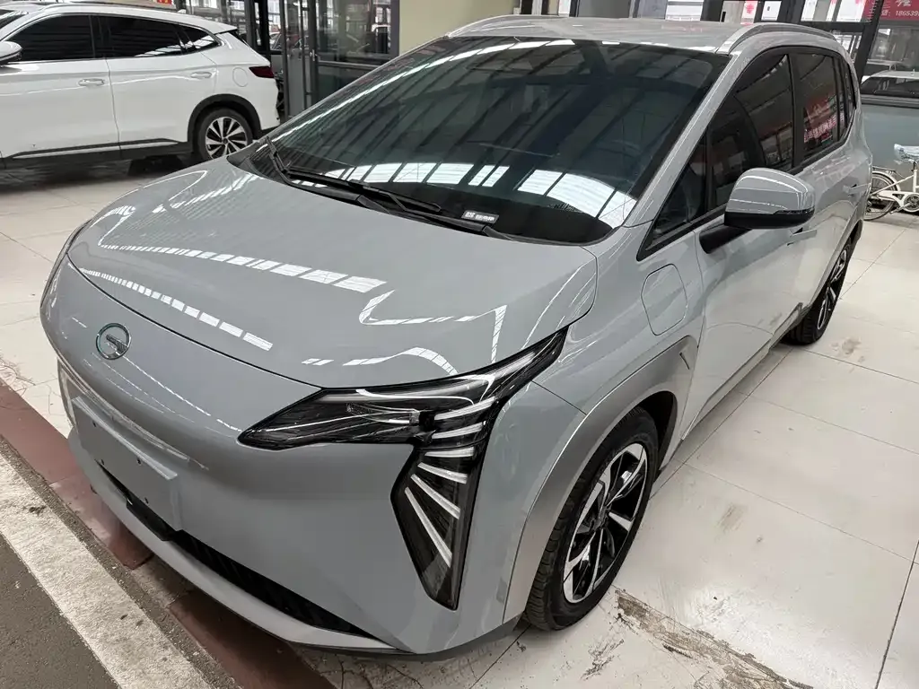 Aion Y 2025