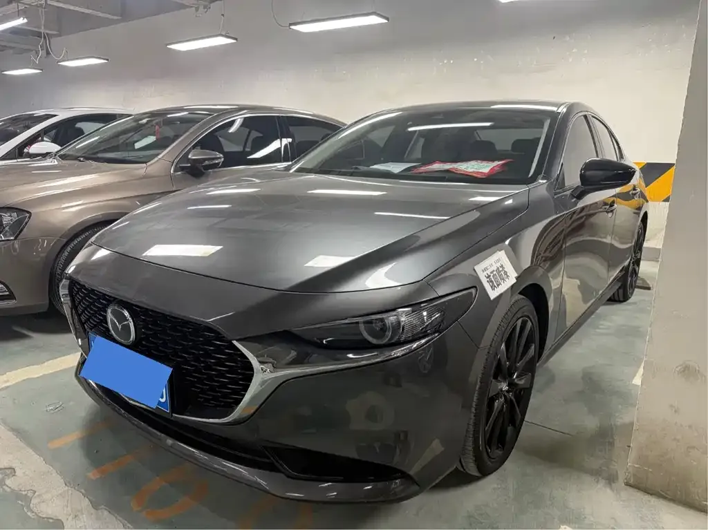Mazda 3 Axela 2024
