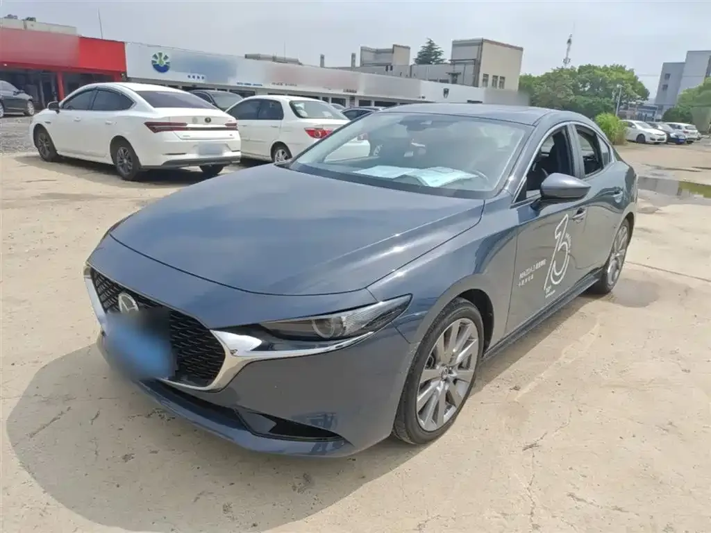 Mazda 3 Axela 2024