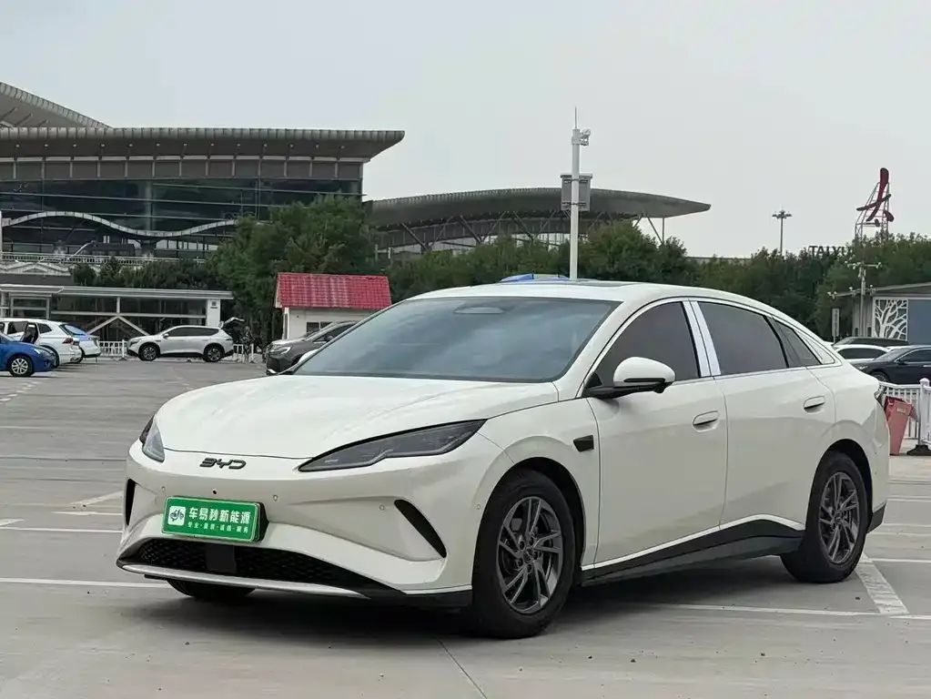 BYD Seal 06 2025