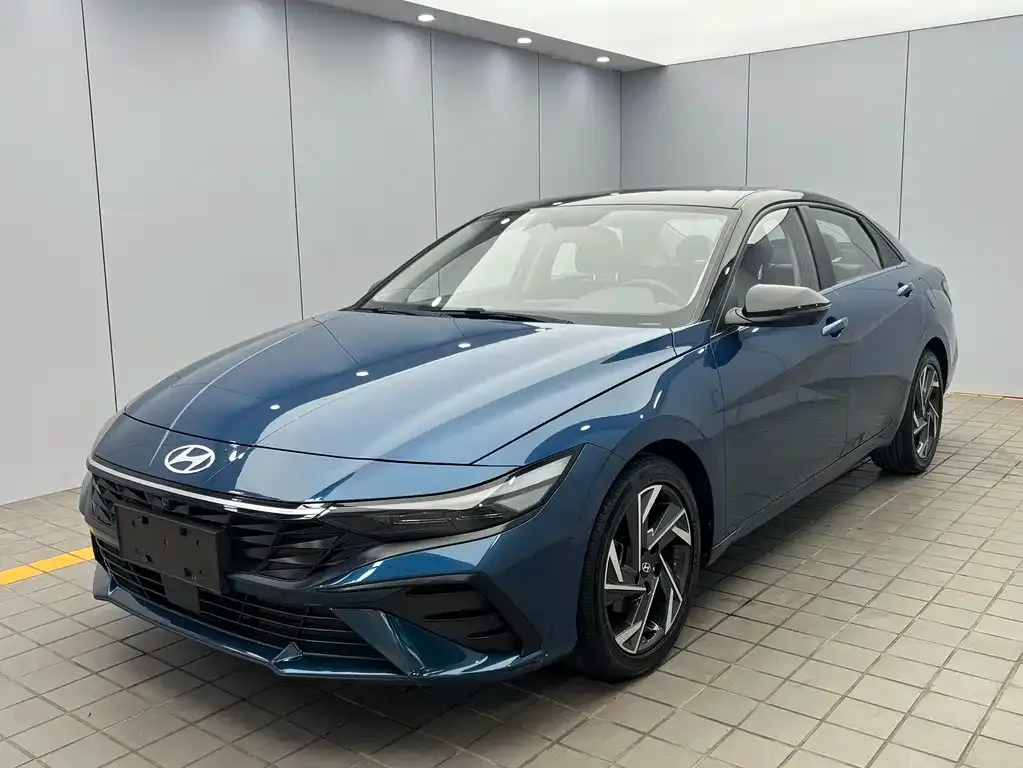 Hyundai Elantra 2024