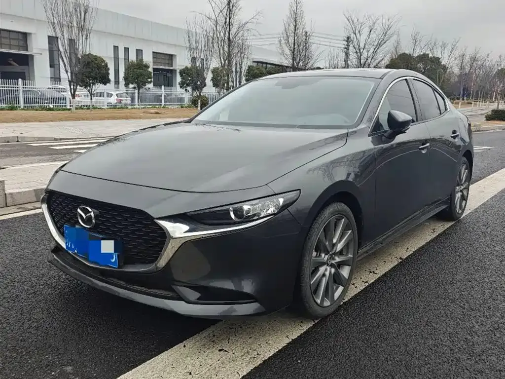 Mazda 3 Axela 2024