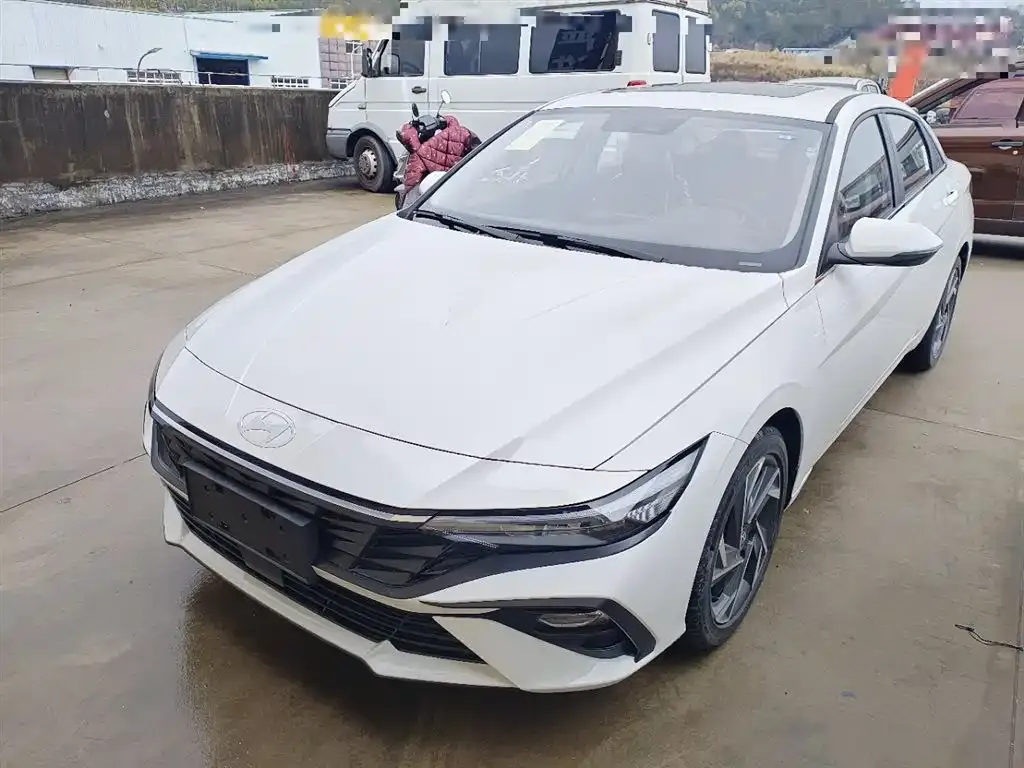Hyundai Elantra 2026