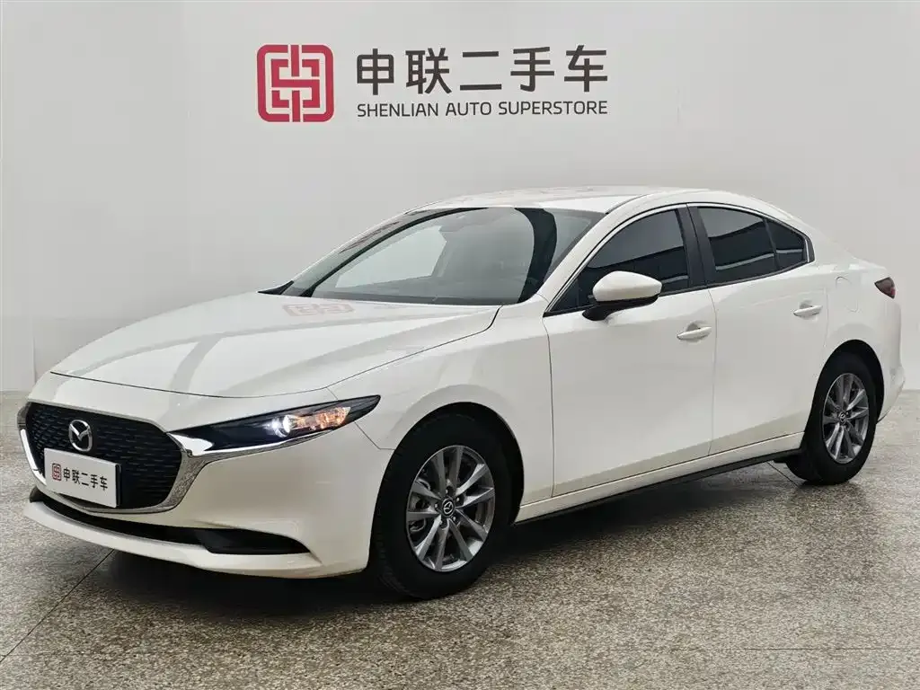 Mazda 3 Axela 2024