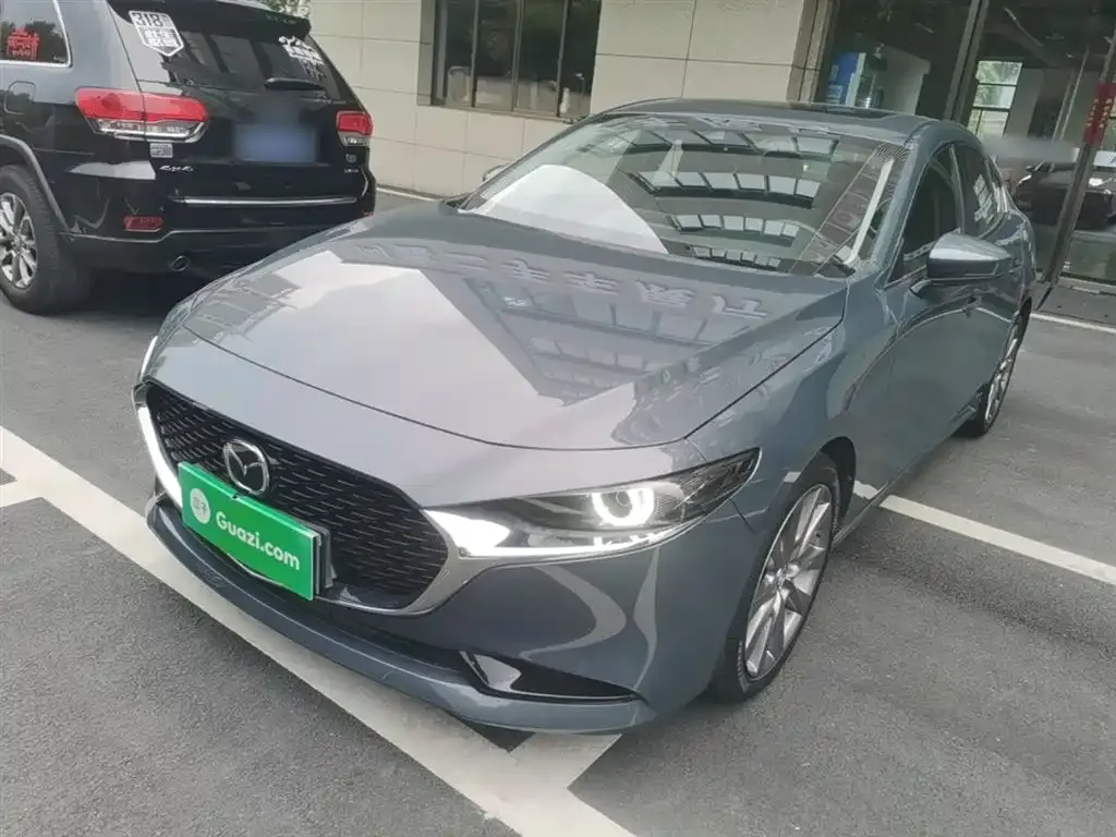 Mazda 3 Axela 2024
