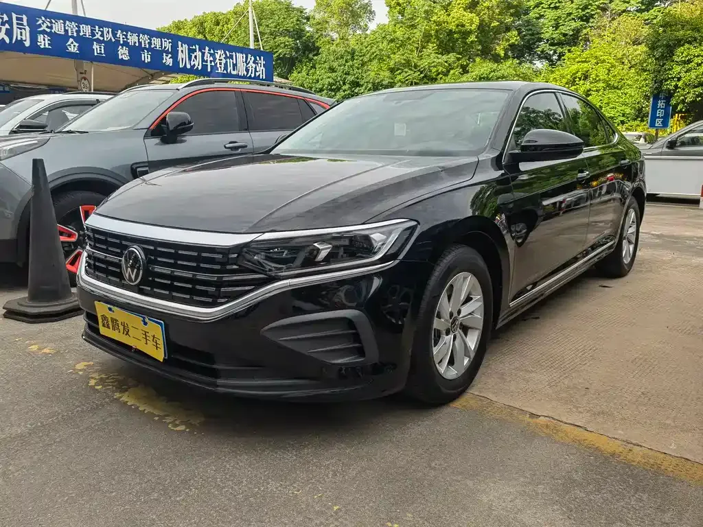 Volkswagen Passat 2024