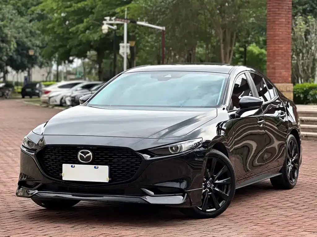 Mazda 3 Axela 2024