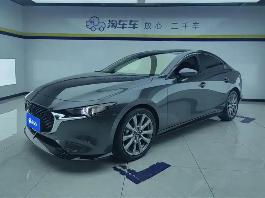 Mazda 3 Axela 2024