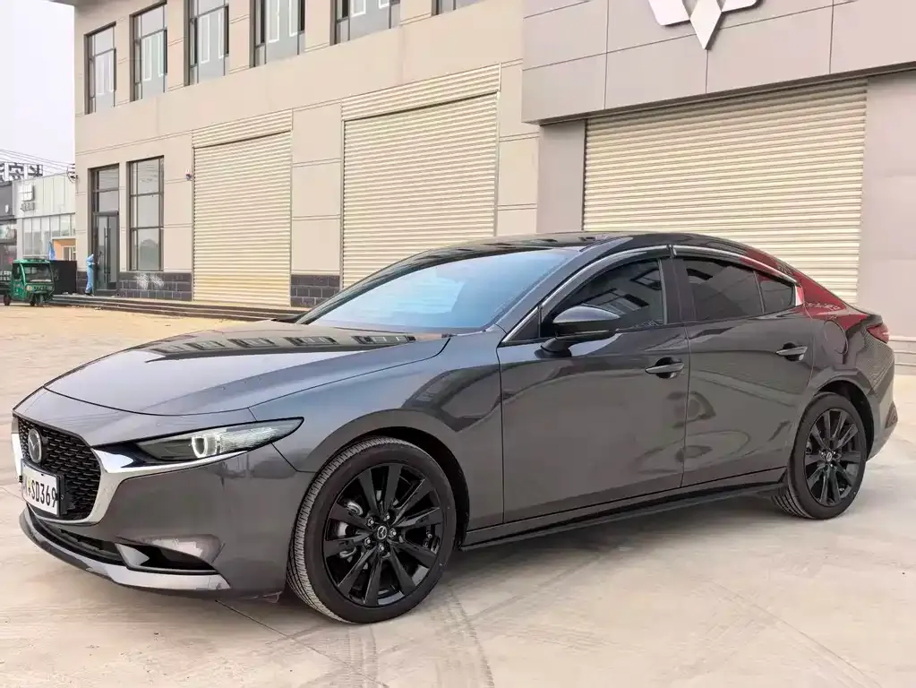 Mazda 3 Axela 2024