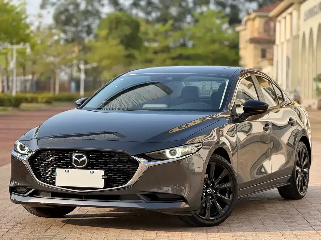 Mazda 3 Axela 2024