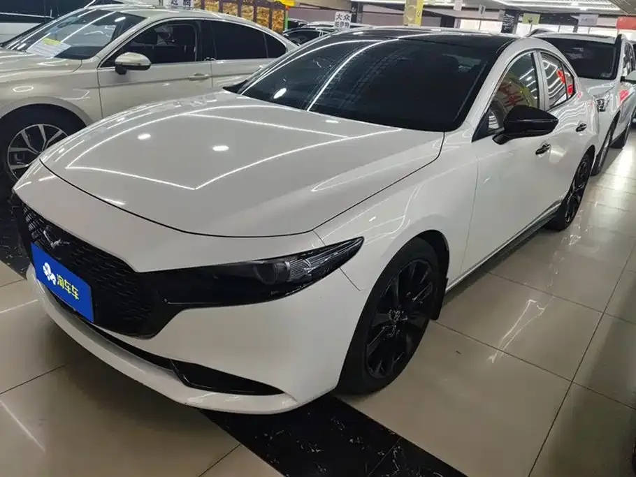 Mazda 3 Axela 2024