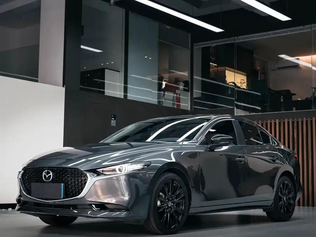 Mazda 3 Axela 2024