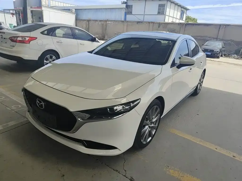 Mazda 3 Axela 2025