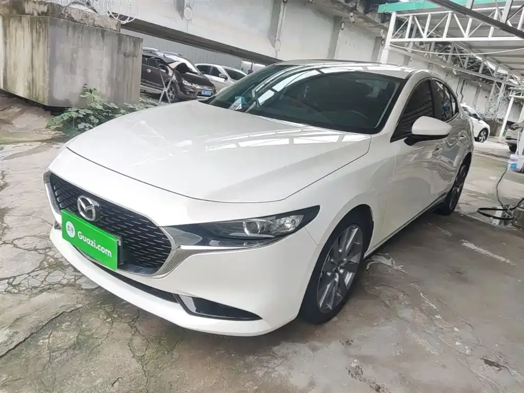 Mazda 3 Axela 2025