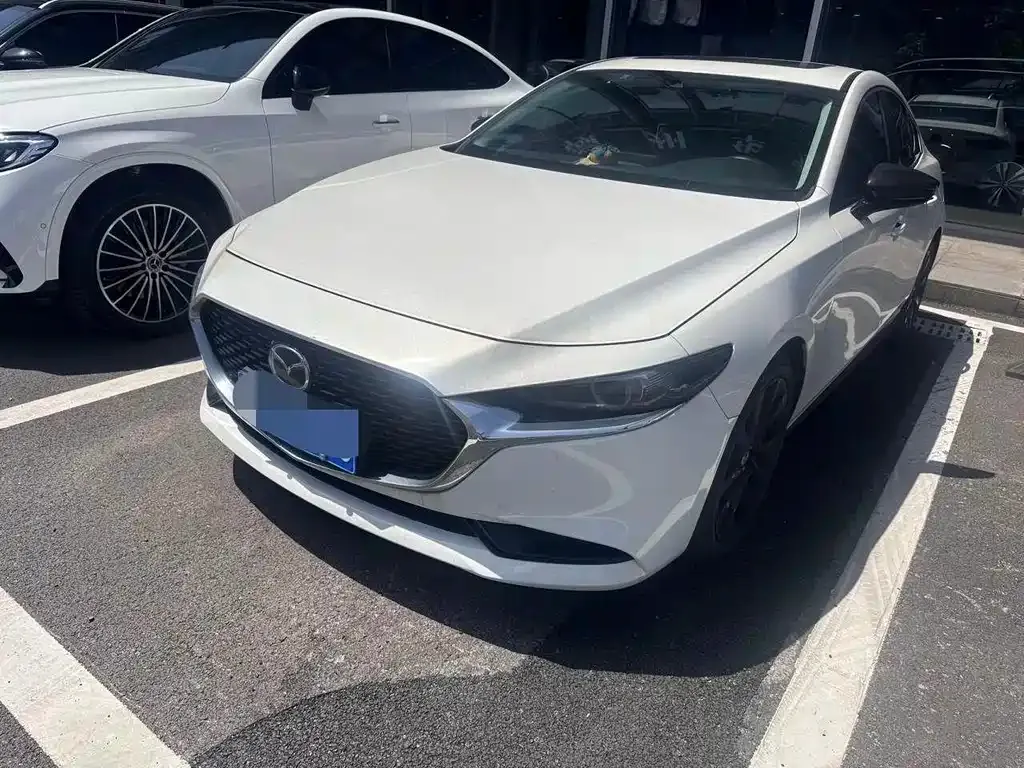 Mazda 3 Axela 2025