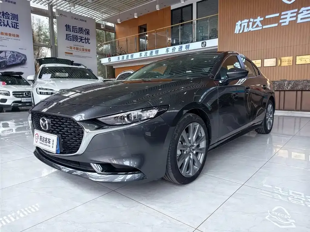 Mazda 3 Axela 2025