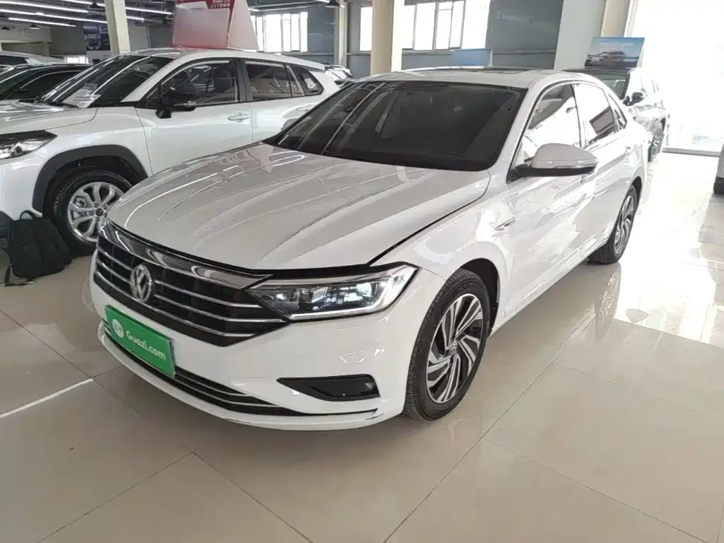 Volkswagen Sagitar 2022