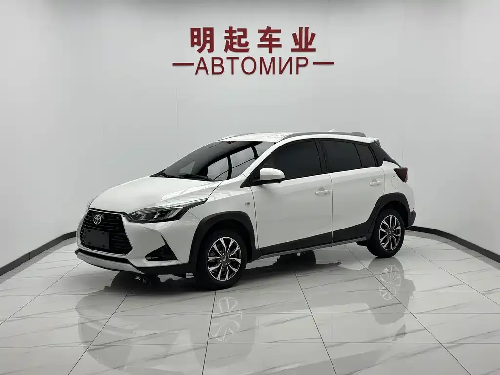 Toyota Yaris L 2022
