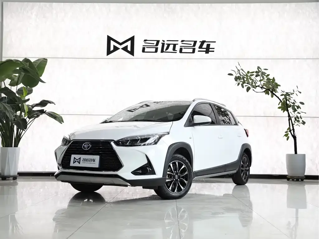 Toyota Yaris L 2022