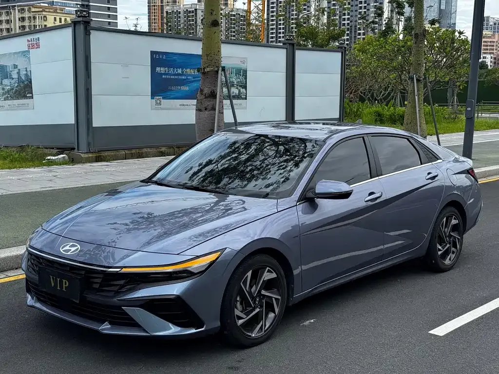 Hyundai Elantra 2023