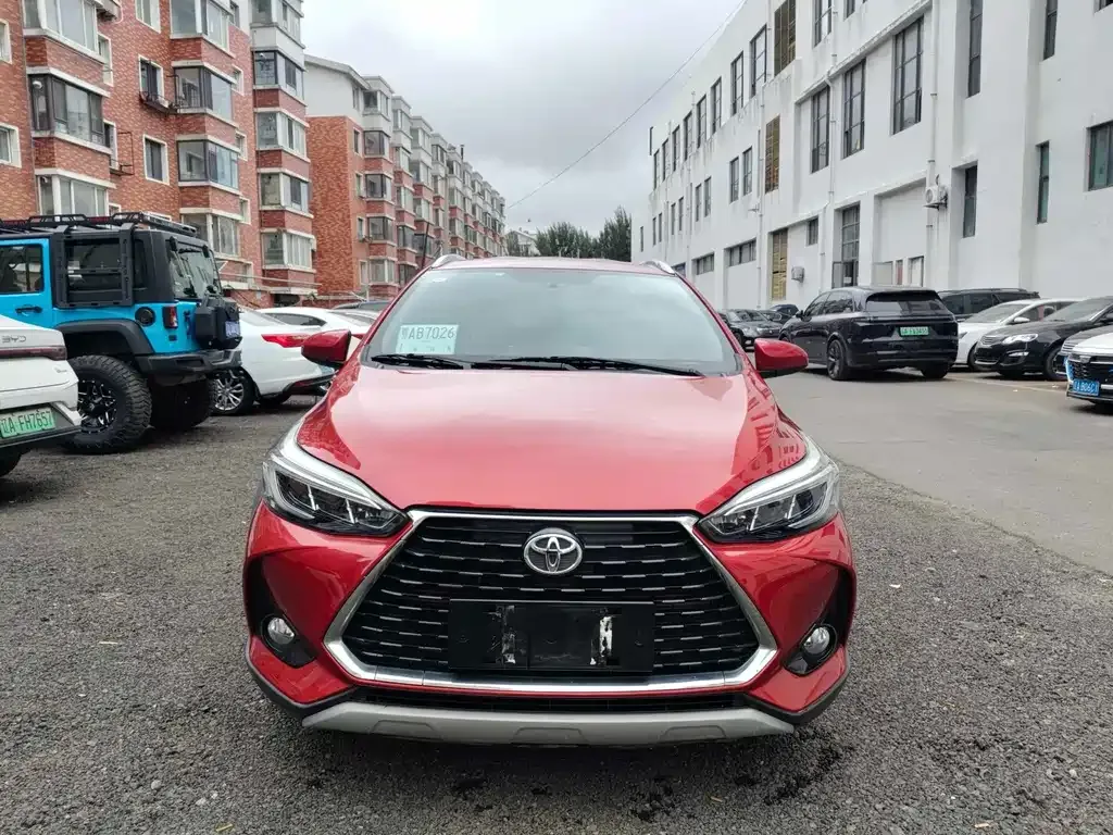 Toyota Yaris L 2022