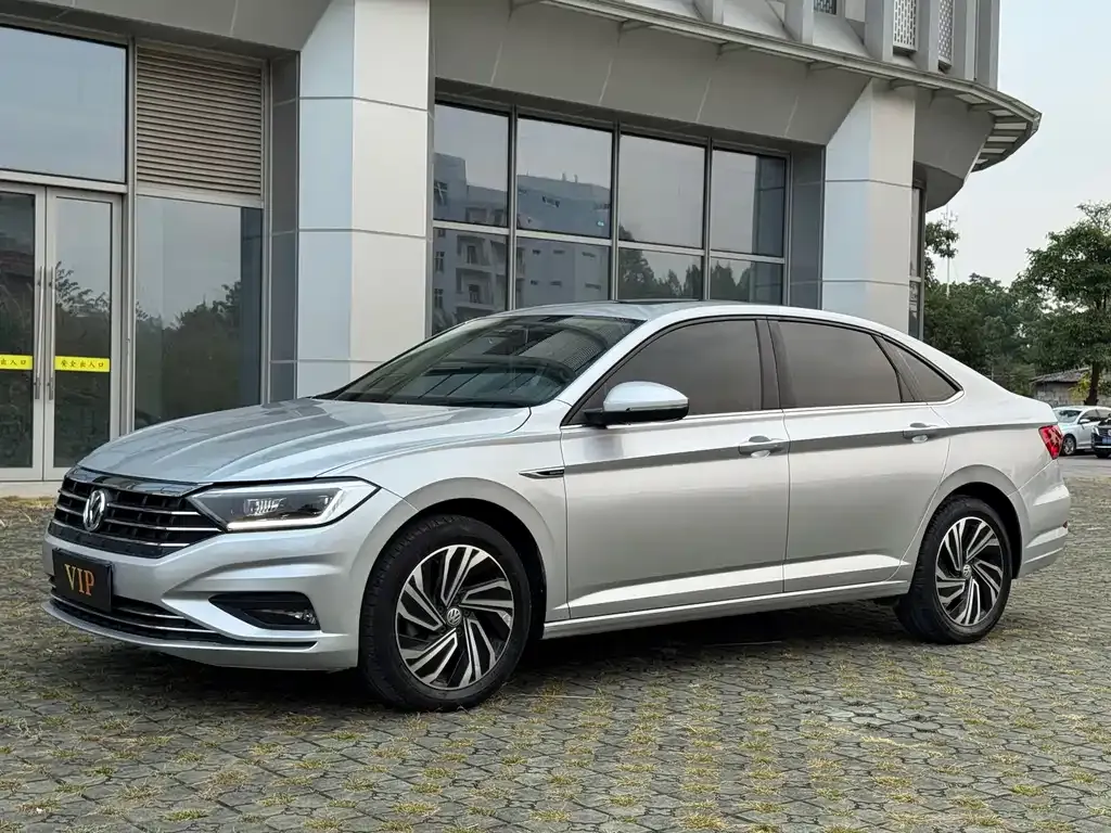 Volkswagen Sagitar 2022