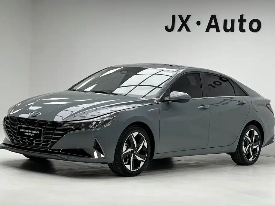 Hyundai Elantra 2022