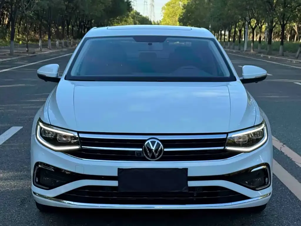 Volkswagen Bora 2023