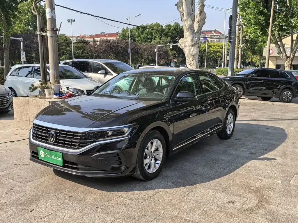 Volkswagen Passat 2022