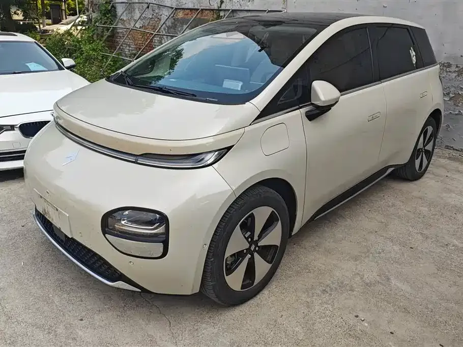 Baojun Yunduo 2023