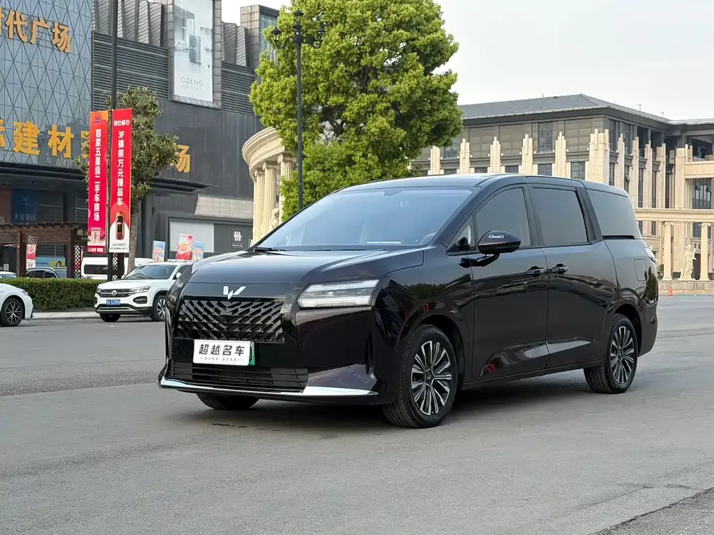 Wuling Starlight 730 New Energy 2025