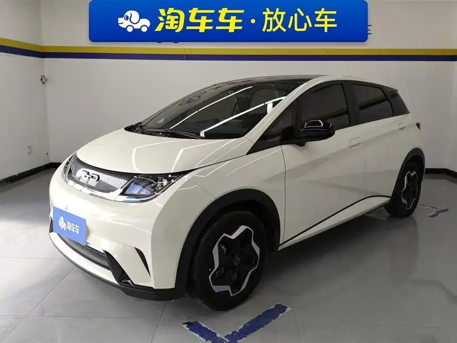 BYD Dolphin 2023