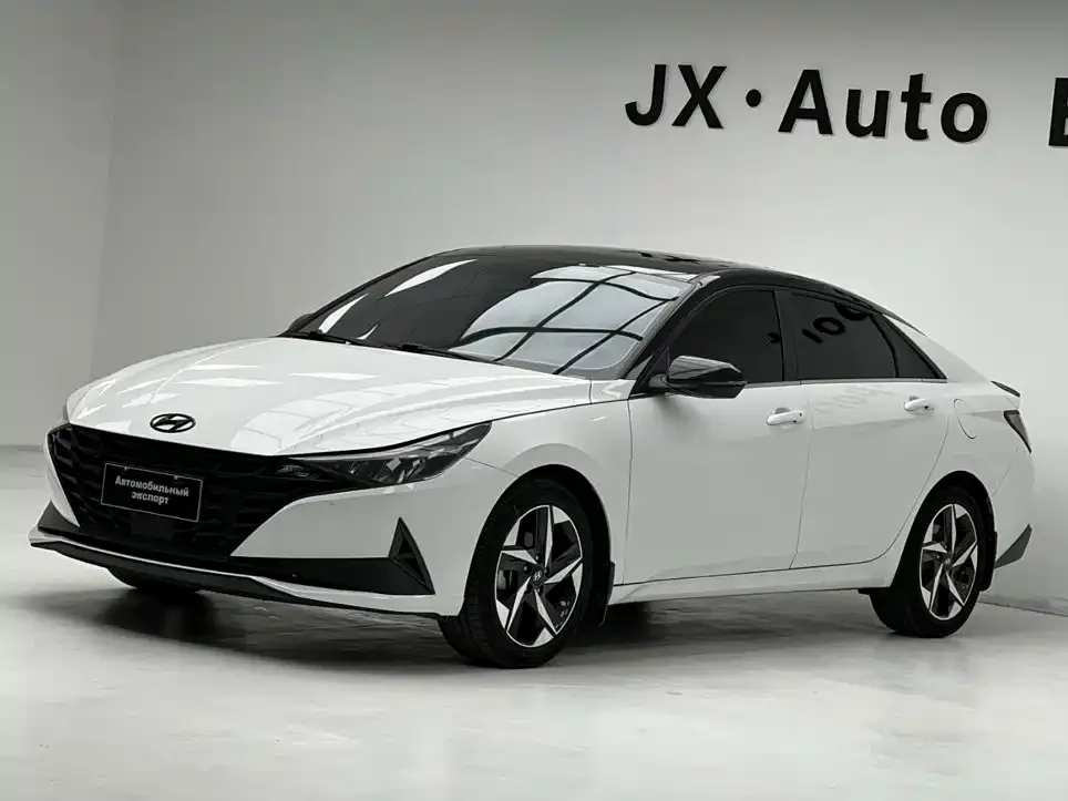 Hyundai Elantra 2022