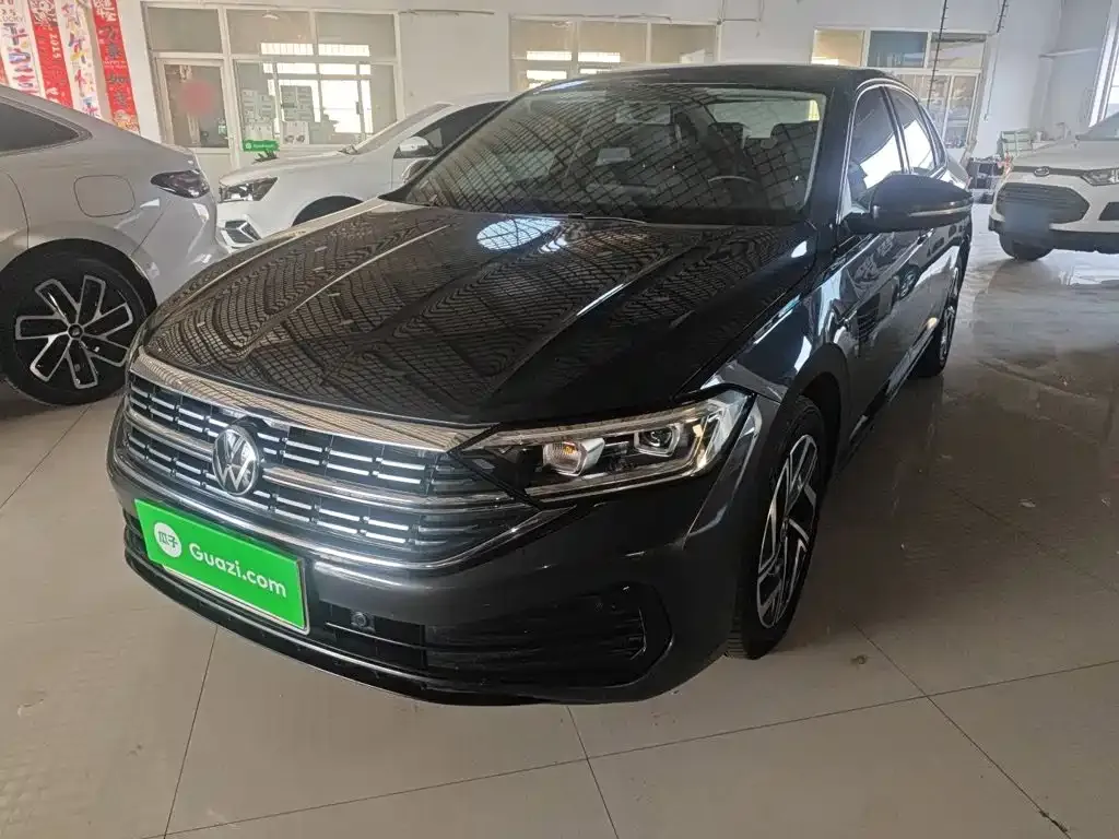 Volkswagen Sagitar 2023
