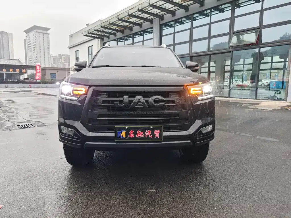 JAC T8 2025