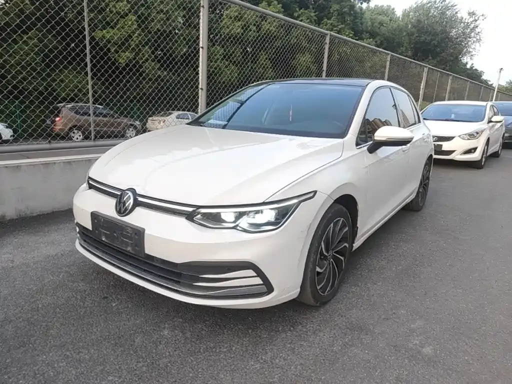 Volkswagen Golf 2023