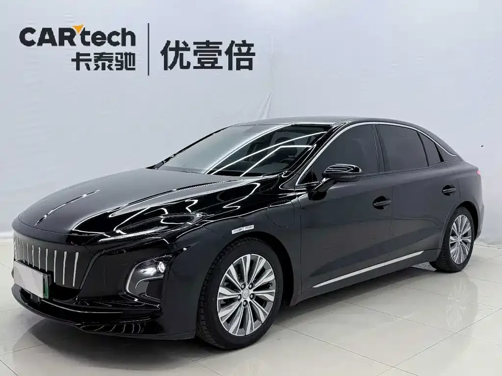 Hongqi E-QM5 2024