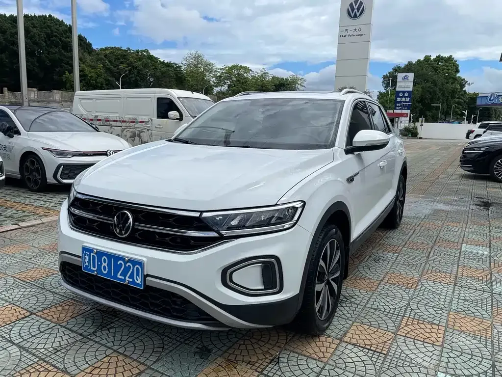 Volkswagen T-Roc 2024